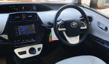 Toyota Prius S Touring Selection 2016 full