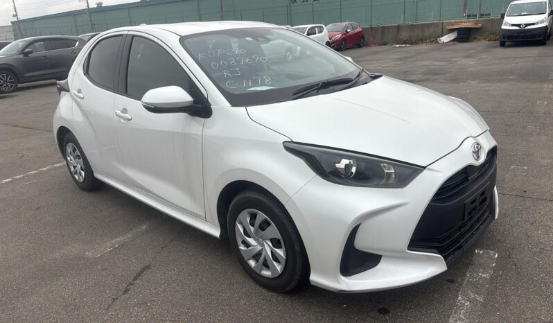 Toyota Yaris X 2022 full