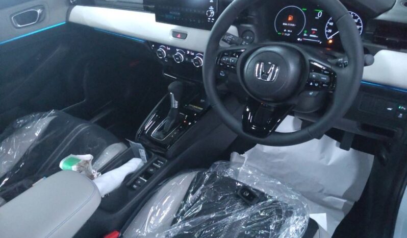 Honda Vezel Z Play Premium E:HEV 2025 full